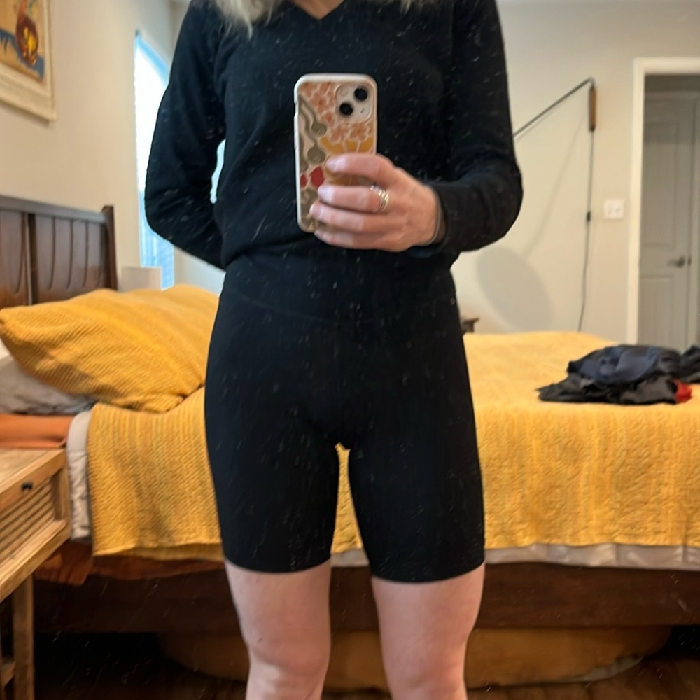 Everlane biking shorts